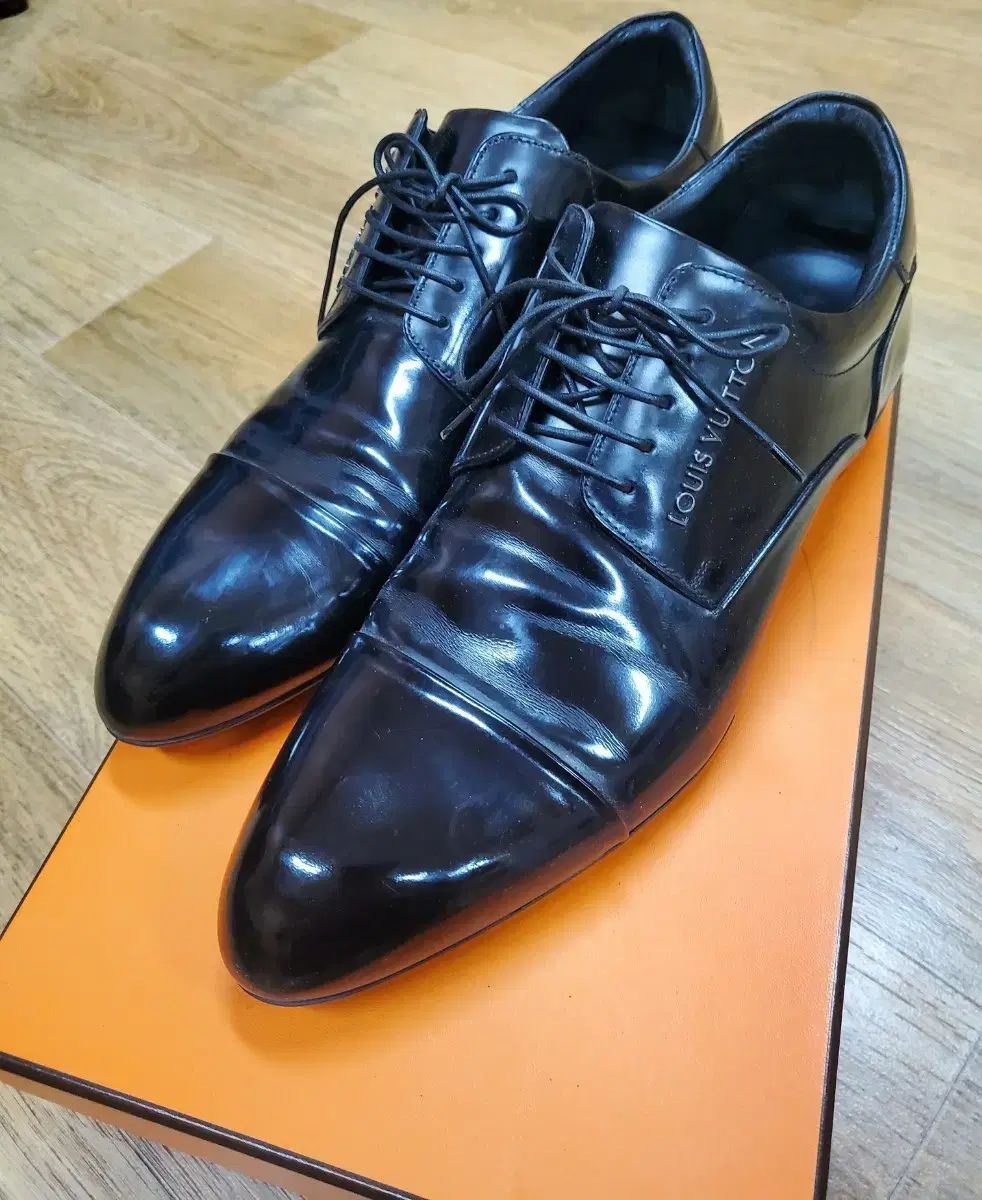 ルイヴィトン メンズ ブラック 靴 ローファー