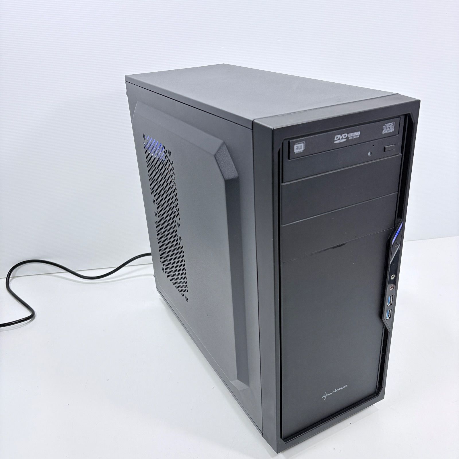 自作ゲーミングPC Ryzen5 3600 GTX1660super 16GB SSD240GB