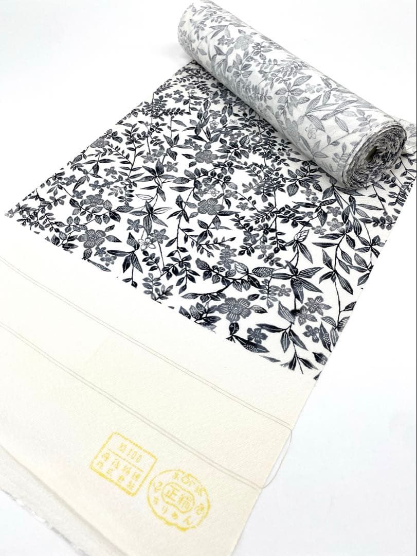 小紋 紅型調 全体柄 ちりめん 反物 正絹 O 078