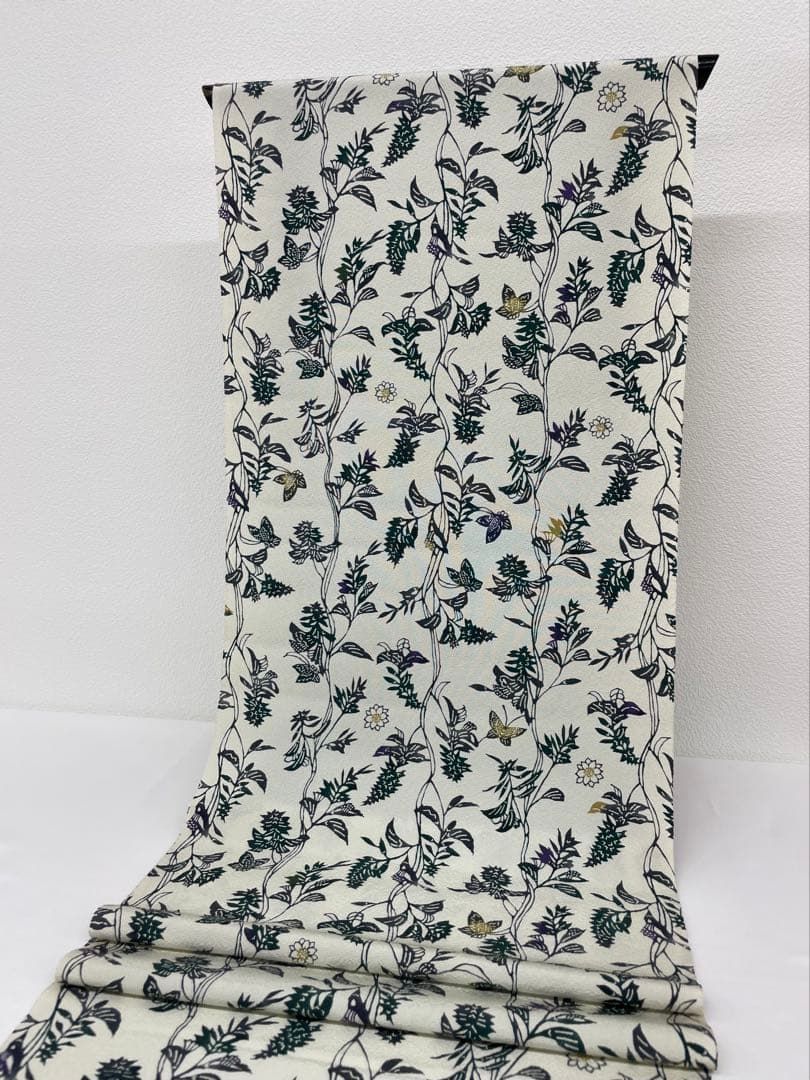  小紋 紅型調 型染 花唐草模様 ちりめん 反物 正絹 O 075 小紋 着物反物