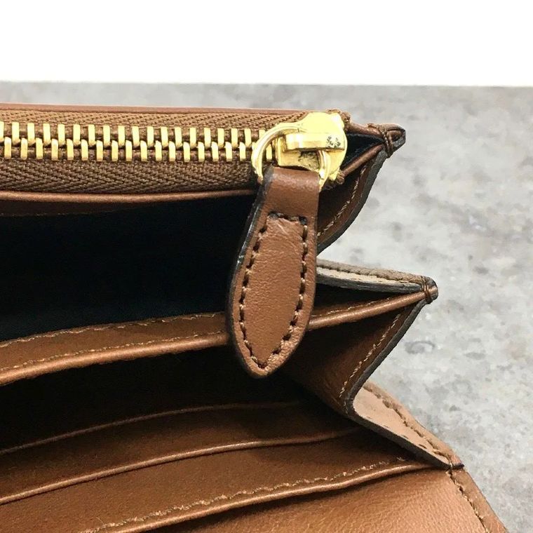 長財布 ベージュ