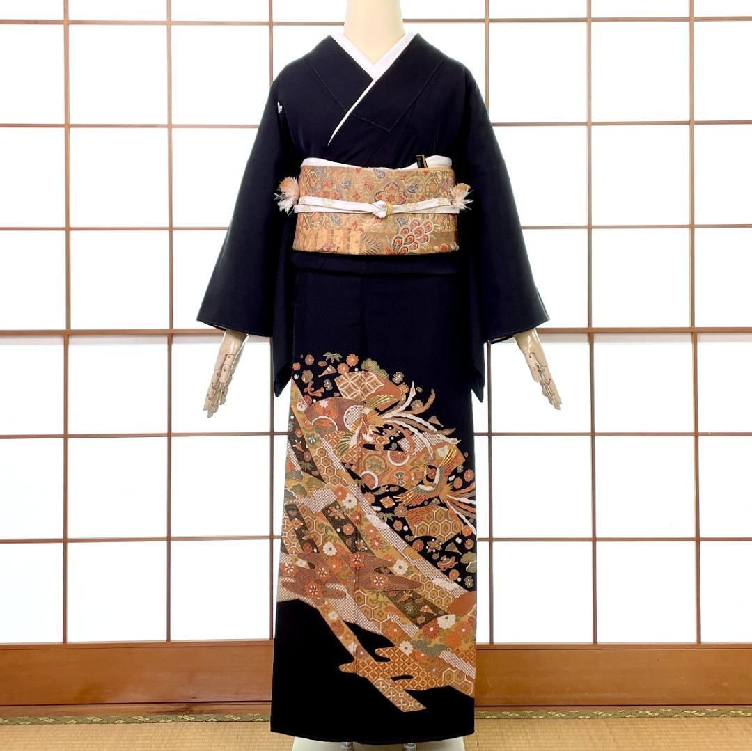  黒留袖 正絹 刺繍 金彩 鳳凰 宝尽くし 扇面 熨斗 着物 kimonolove リユース品 オゾン消臭サービス A-1929 黒留袖 着物