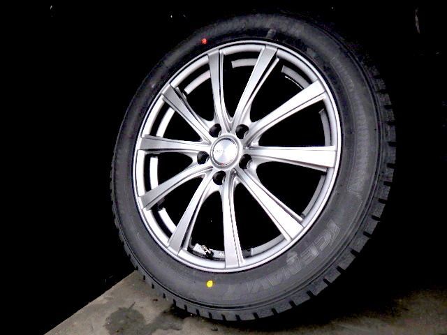 3032 D O S SE 10 R 18ｘ7 5 J 5穴 PCD 114 3 38 4本 GY NAVI 7