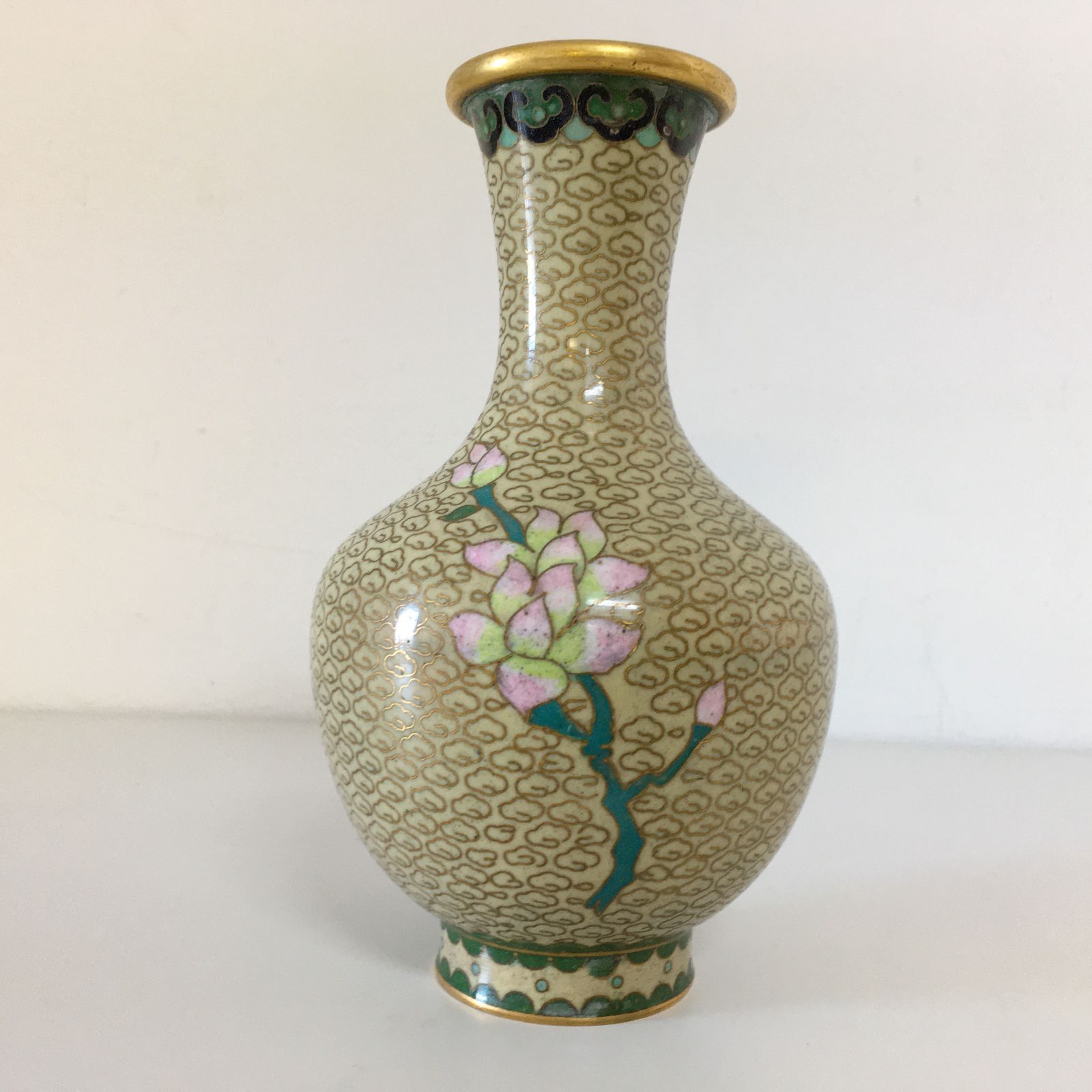 〇ミニ花瓶 一輪挿し 七宝焼風 花柄 - メルカリ