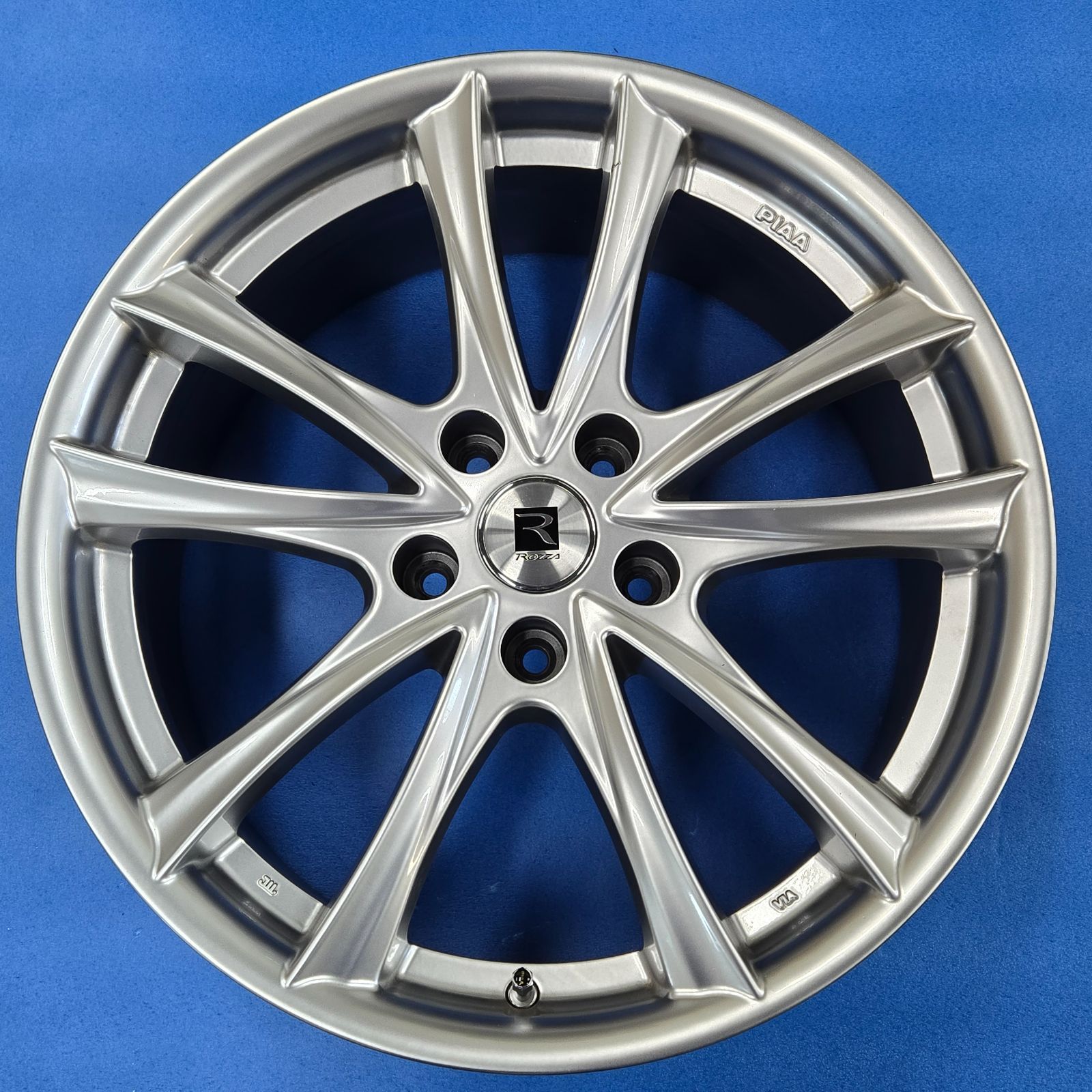 PIAA ピア ロッツァフィーノ 8 0 18 ハイパーシルバー ホイール4本セット