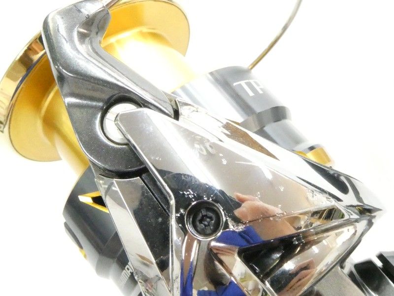 シマノ 20ツインパワー 4000PG (03-8311130001) SHIMANO TWIN POWER 4000PG