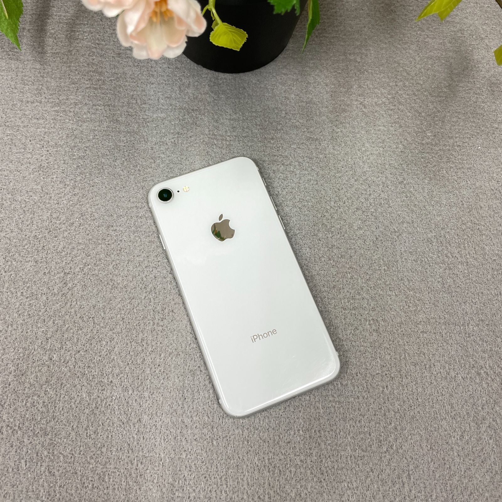 iPhone8 64GB シルバー SIMフリー