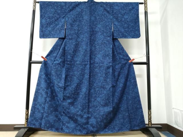 平和屋着物 色留訪問着 紬地 藍 型染め 花蝶唐草文 正絹 yc