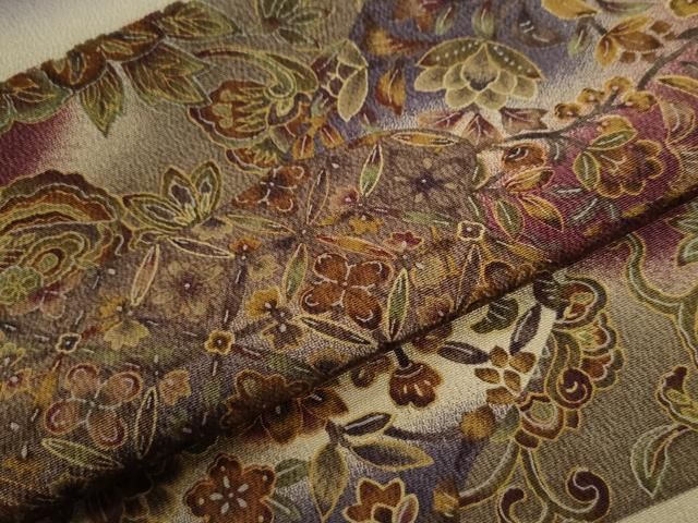 横段更紗吉祥草花文 暈し染め