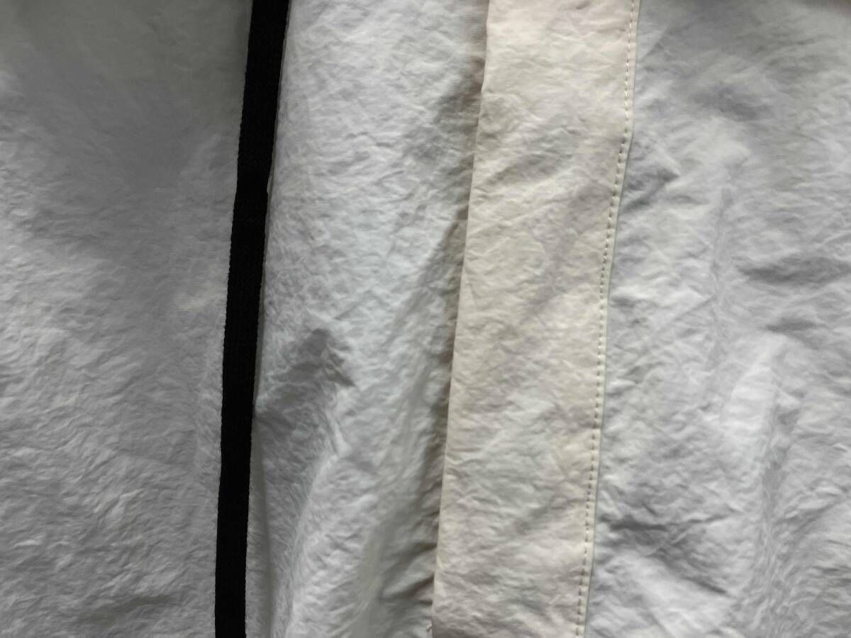 ナイロンジャケット