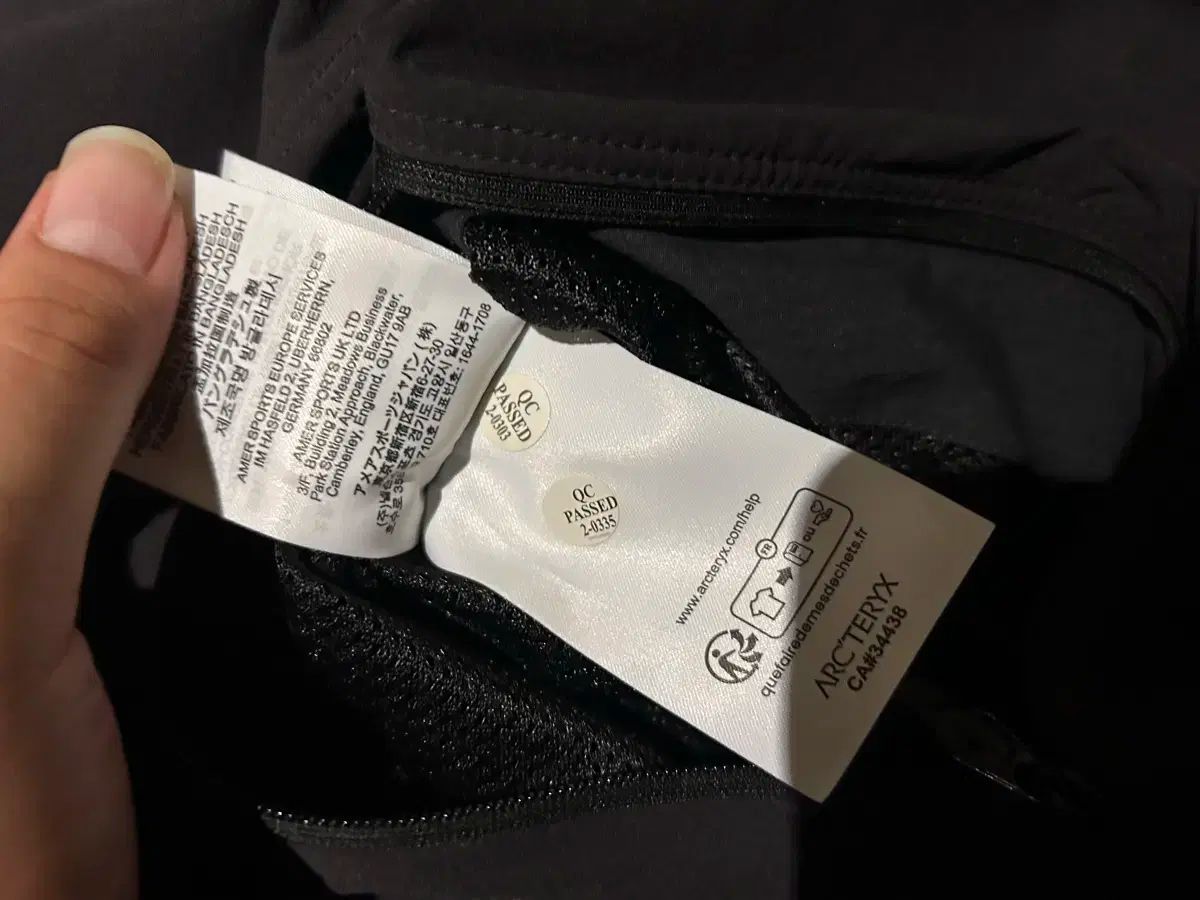 25ss L ARC TERYX GAMMA LIGHTWEIGHT HOODY 新モデル ブラック OLIVEOS_COM_TR