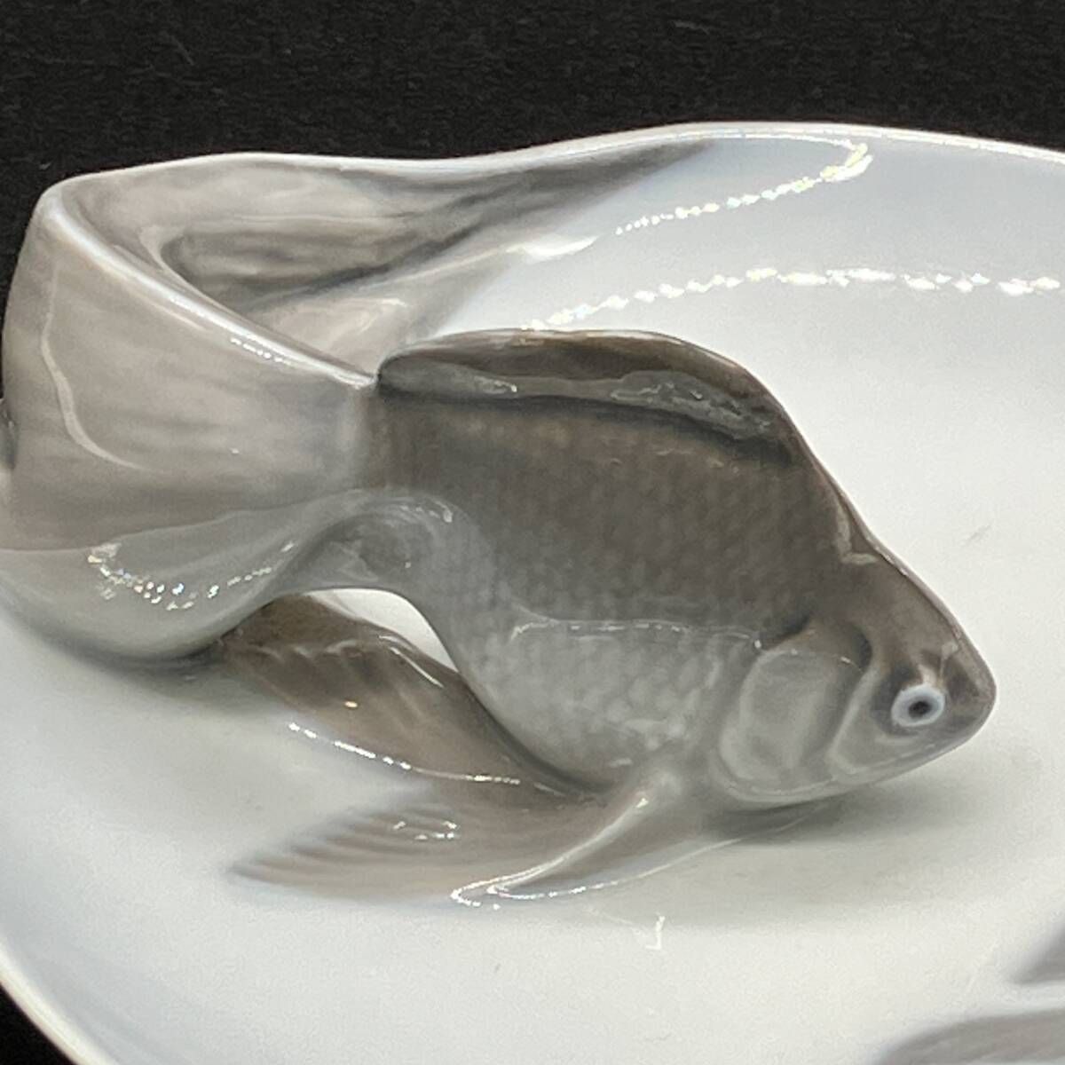 フィギュリン ディッシュ