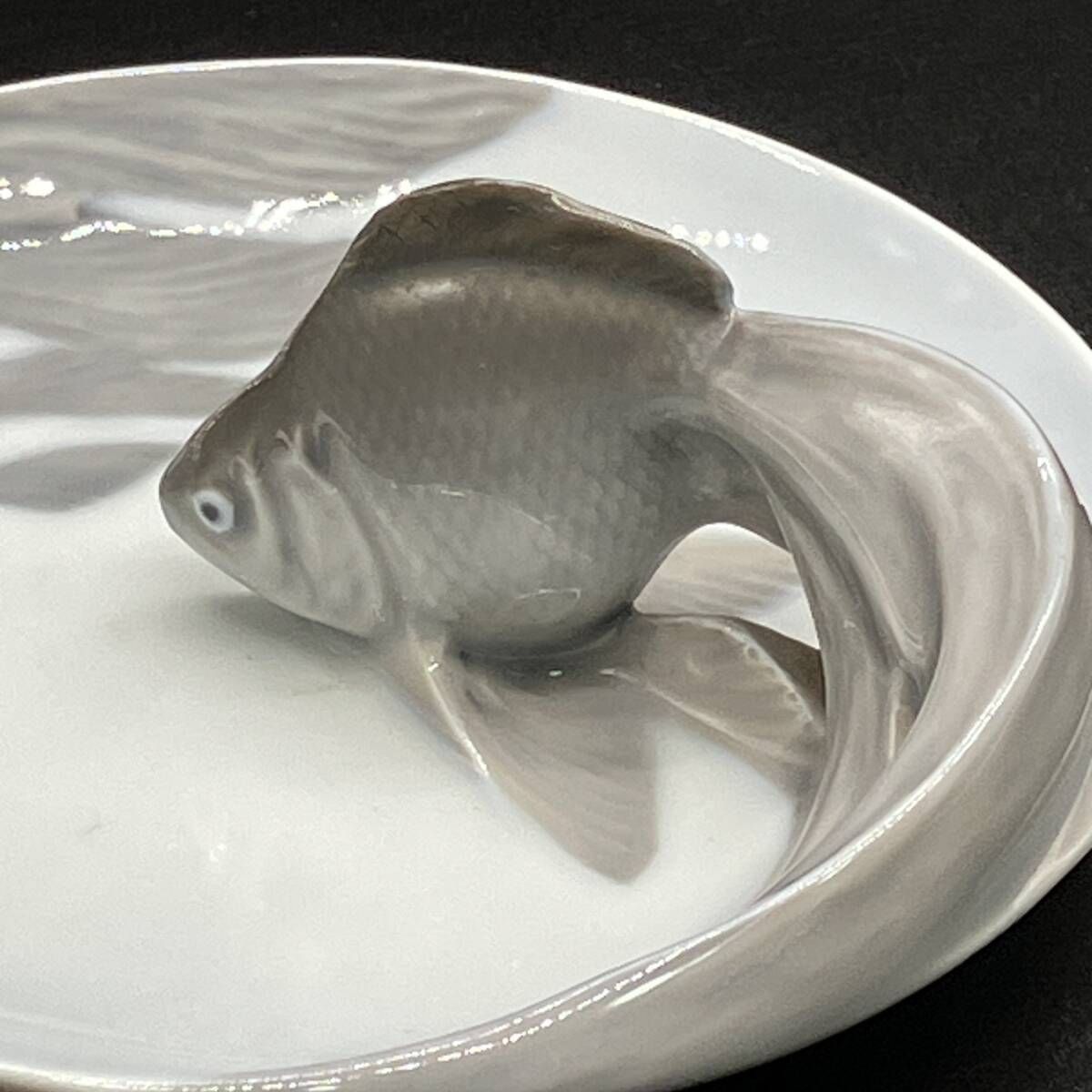 ロイヤルコペンハーゲン　金魚のお皿 即決】 ロイヤルコペンハーゲン 金魚のトレー アンドレア
