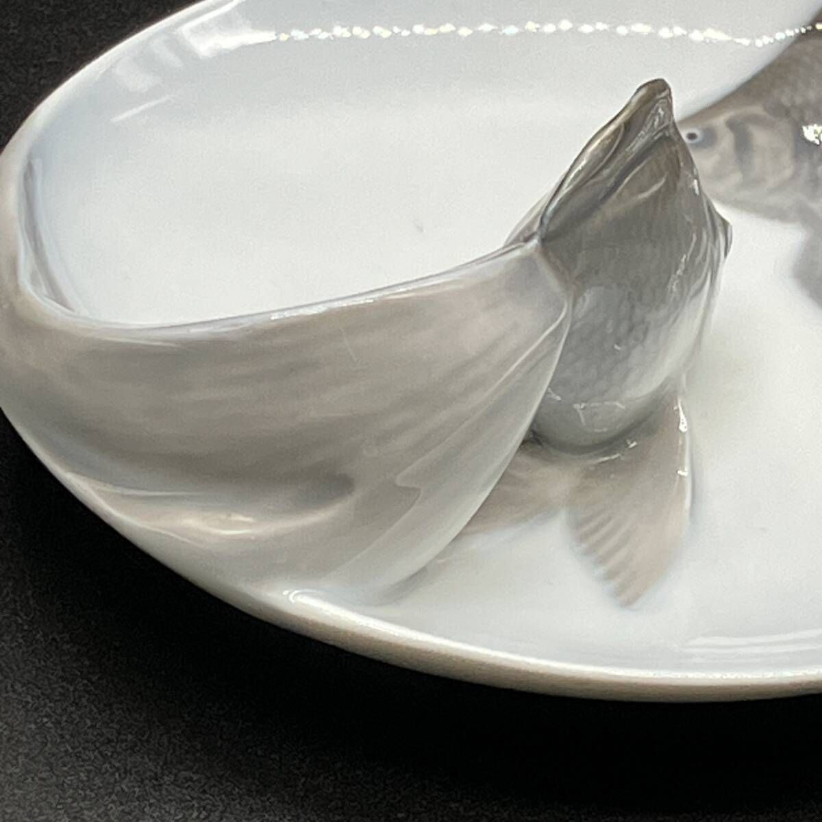 魚文 フィギュリン