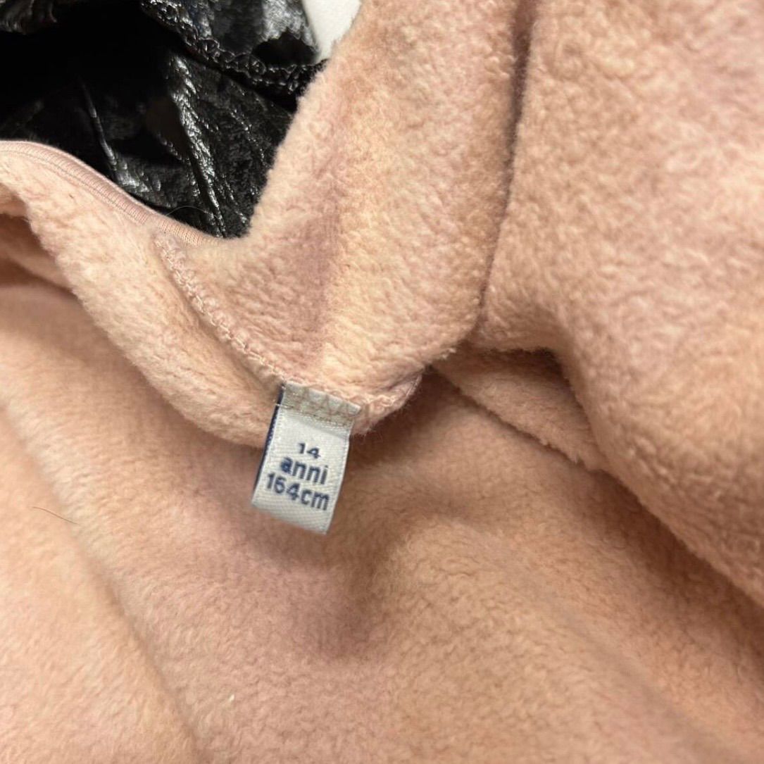 フードパーカー