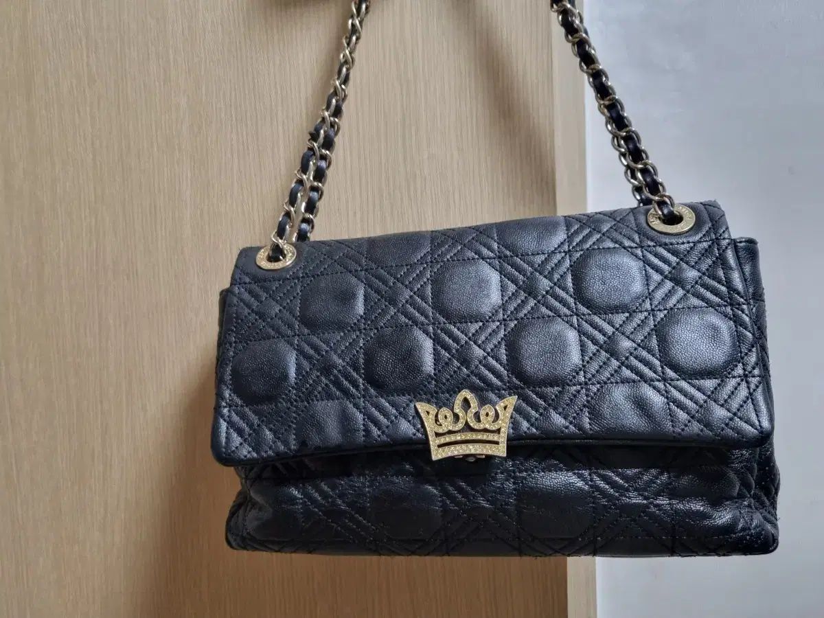 J.ESTINA ジェイエスティナ ゴールド クロスバック