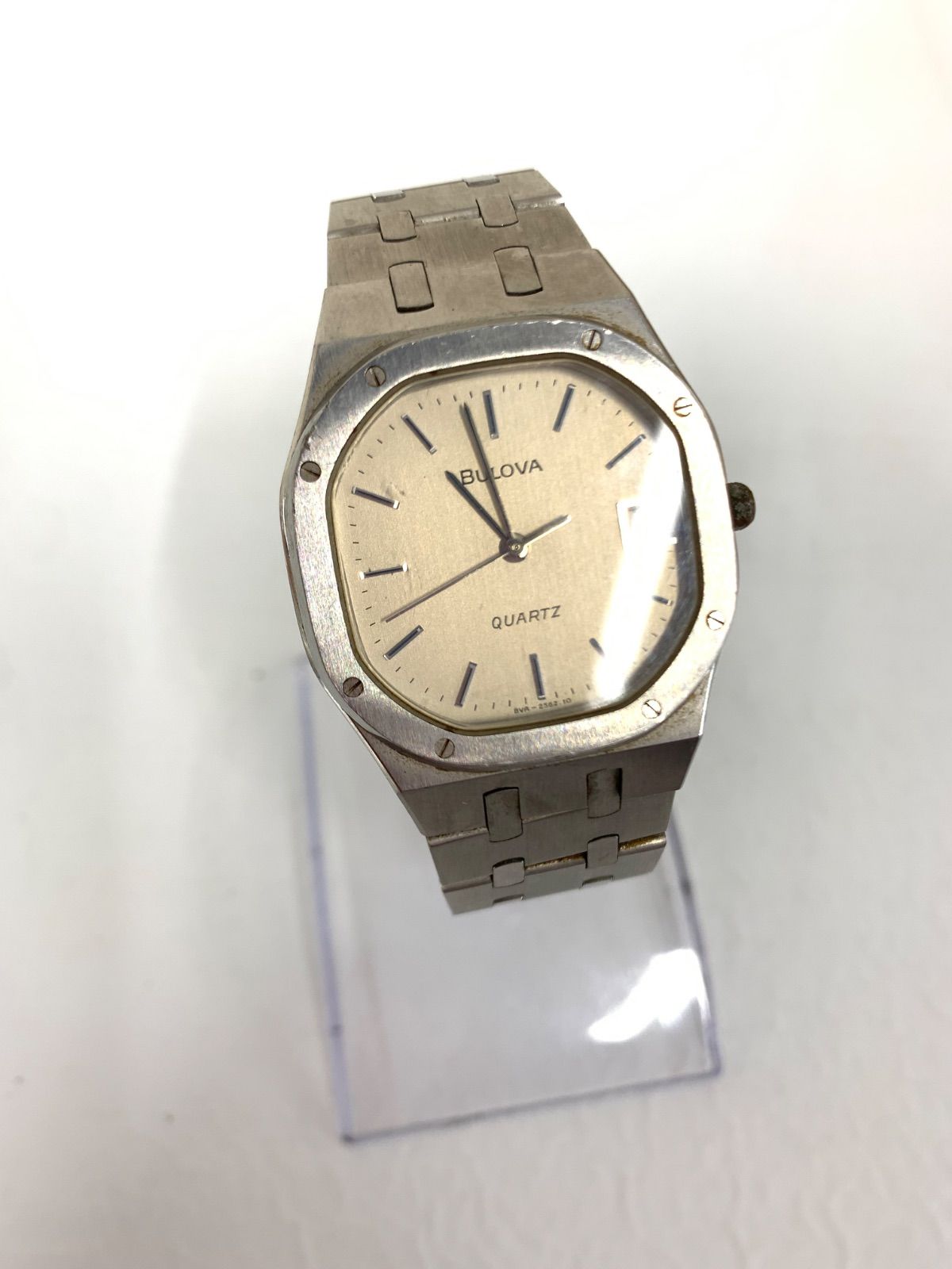 2 不動品 BULOVA ブローバ 腕時計 クォーツ シルバー 白 内輪16センチ 細身 時計 1