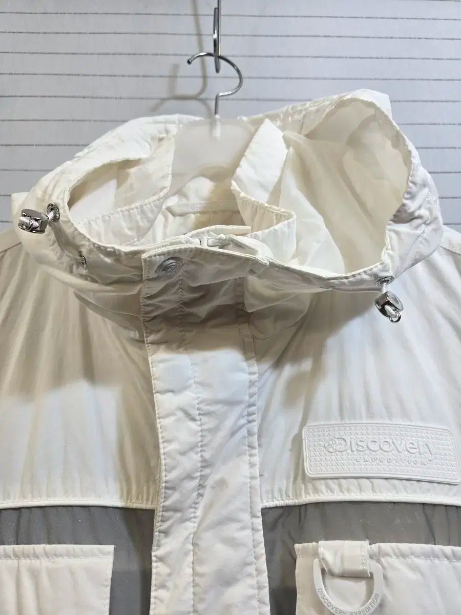 DISCOVERY エクスペディション 白 ウィンドブレーカー ジャケット