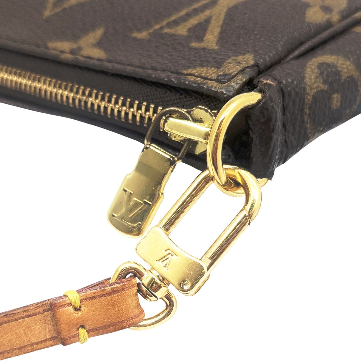 ポシェットアクセソワール