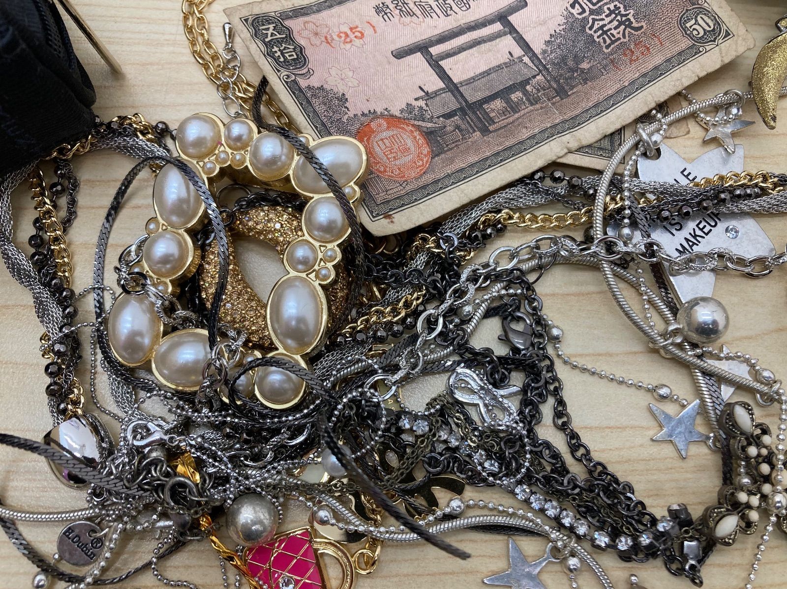 R*I様 アクセサリー他(遺品整理生前整理) 遺品整理 生前整理 アクセサリーまとめ1 - メルカリ