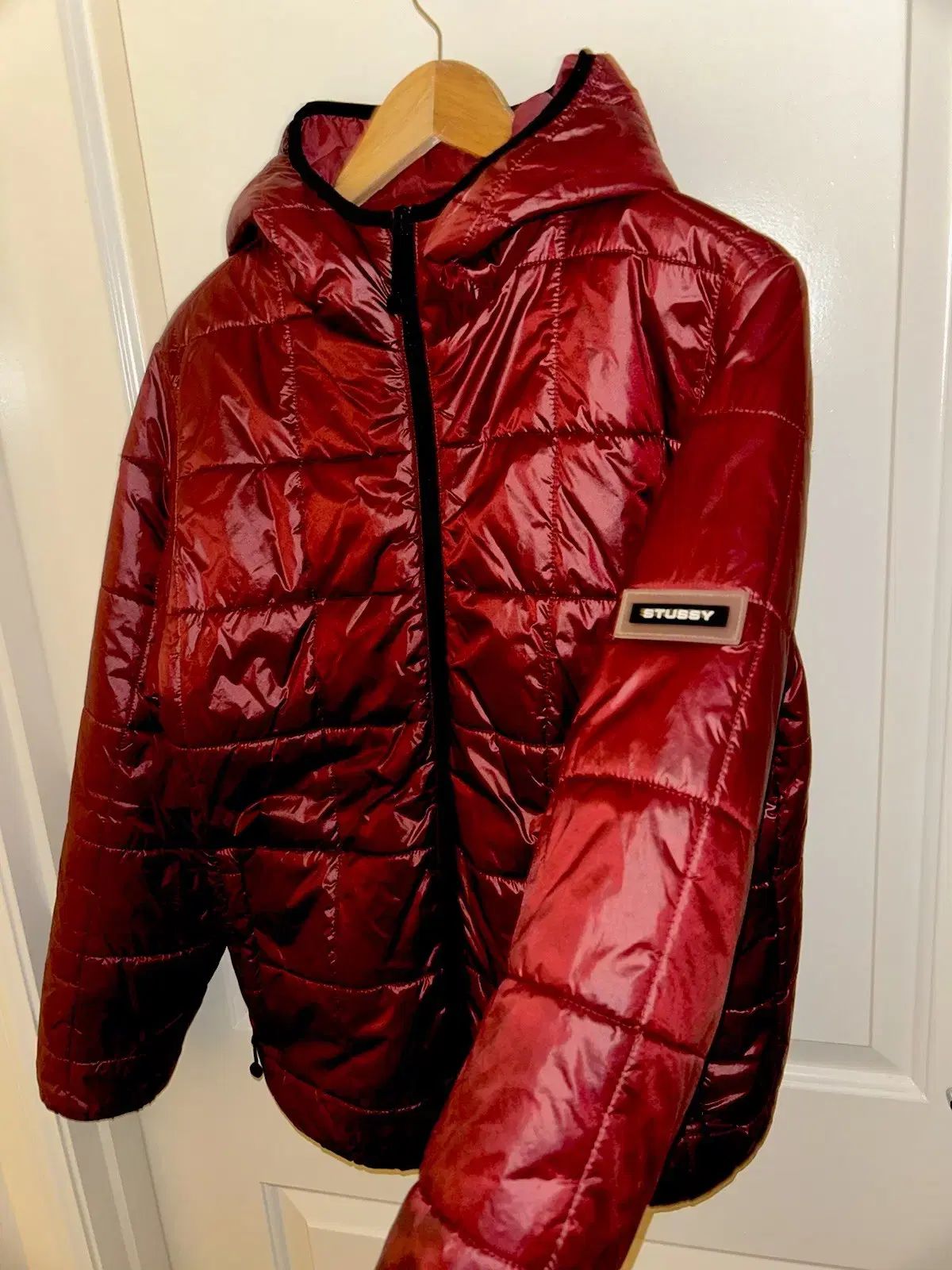 STUSSY リバーシブル ナイロン ダウン ジャケット バーガンディ