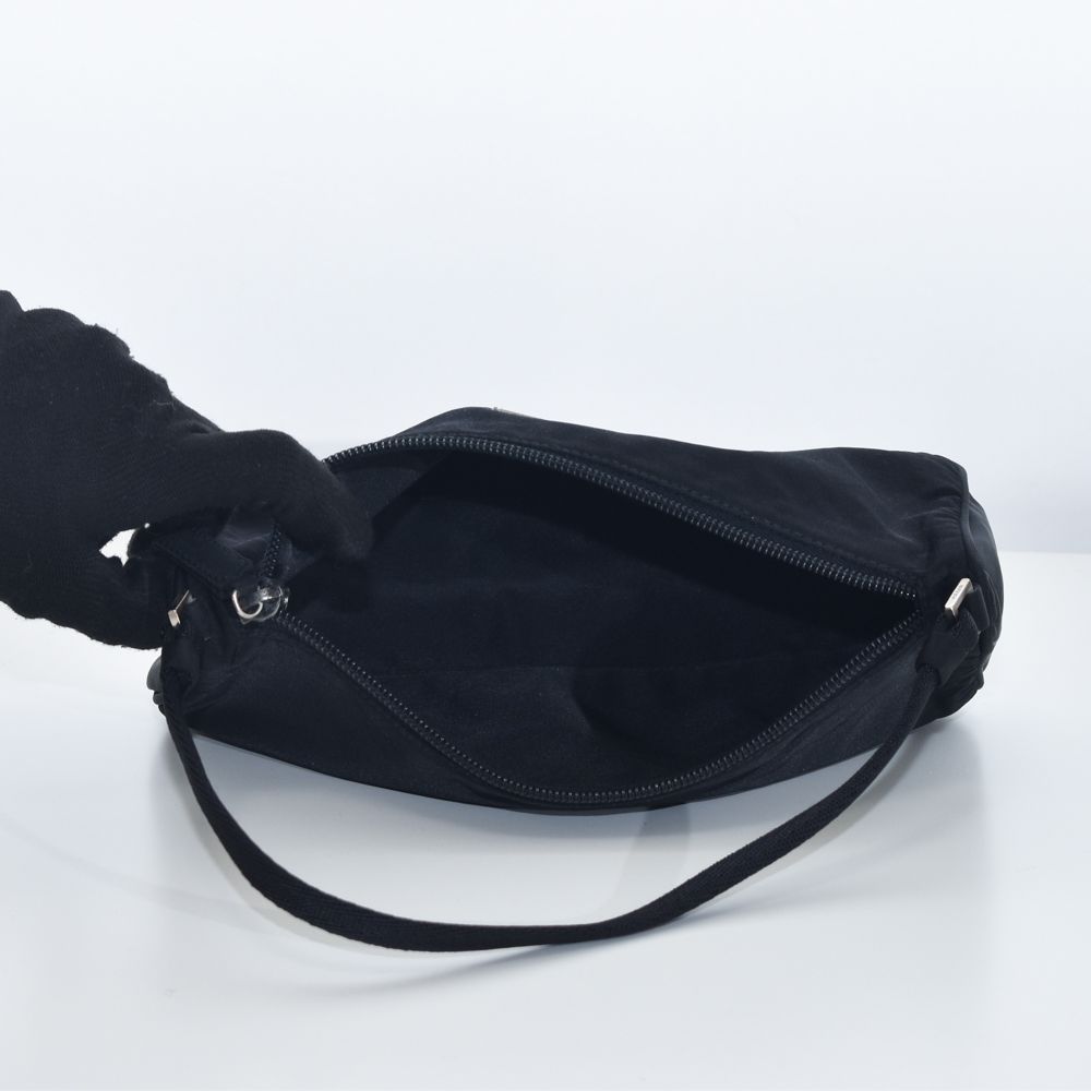 ハンドバッグ ナイロン