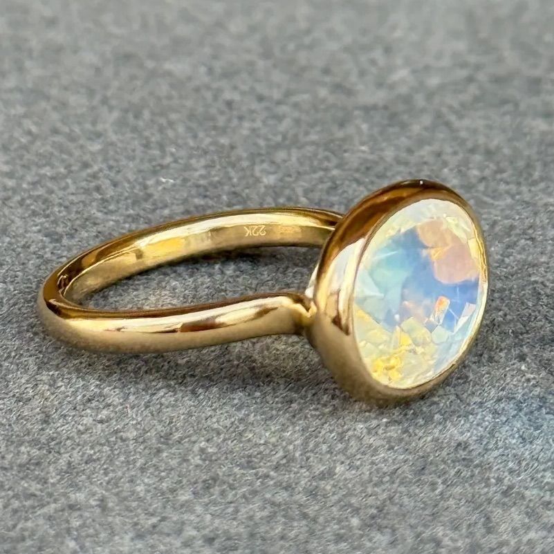 マリーエレーヌドゥタイヤック K22 レインボームーンストーン リング