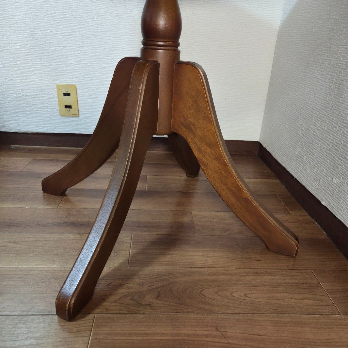 マルニ木工 地中海 2人用 ラウンドテーブル φ67 丸テーブル