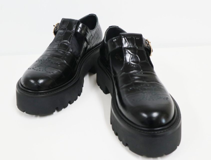 セリーヌ CELINE バルキー トリオンフ パーフォレイテッドベビーズ  