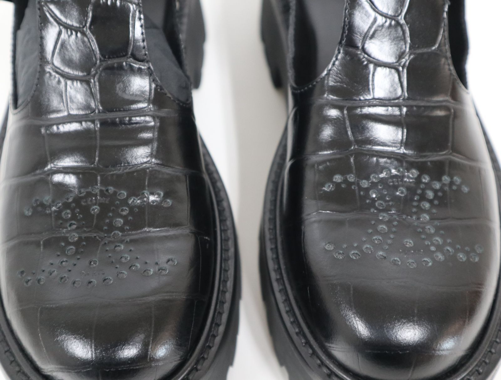 セリーヌ CELINE バルキー トリオンフ パーフォレイテッドベビーズ  