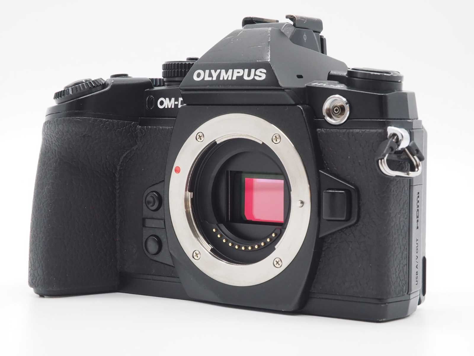  オリンパス Olympus OM D E M 1 16 3 MP Digital Black Body Only 元箱 43982 shots Z 5590 ミラーレス一眼 デジタルカメラ