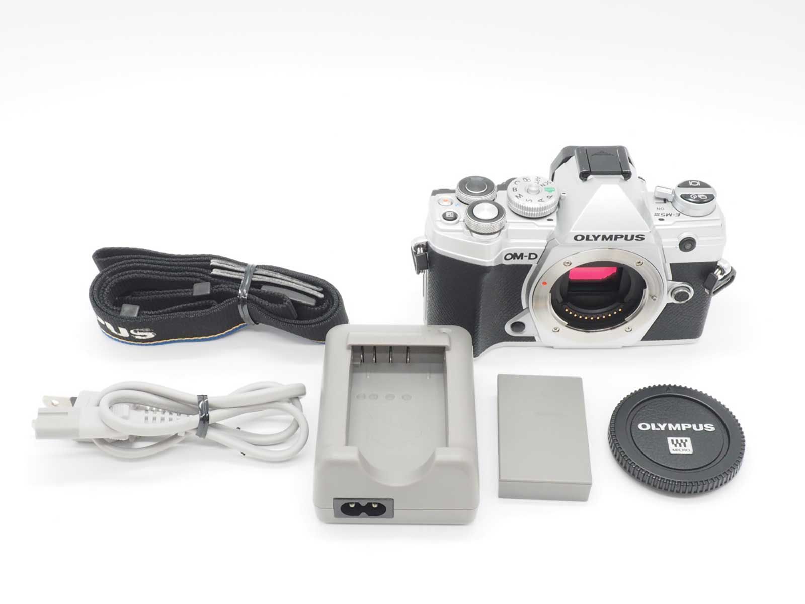 オリンパス Olympus OM-D E-M5 III 20.4MP Digital Camera Body Only Silver Z5577A