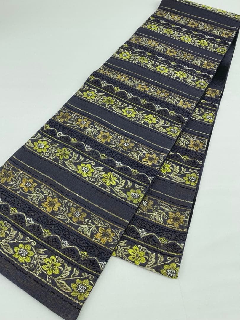  唐花段紋 袋帯 金糸 さが美扱い 正絹 六通 D 093 袋帯 帯