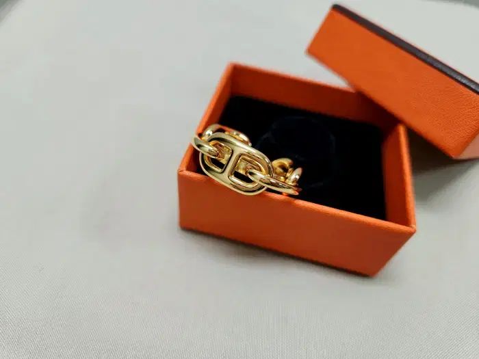 エルメス ゴールド スカーフリング