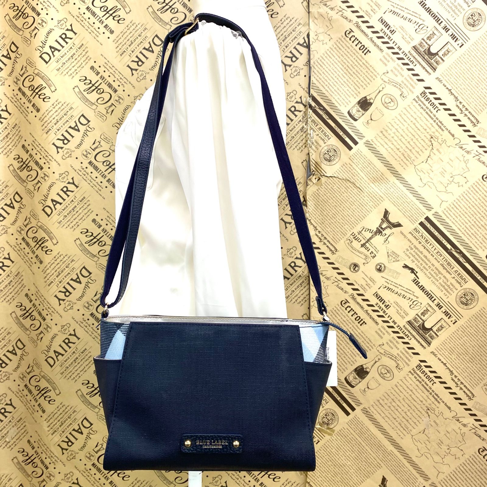 バーバリー ブルーレーベル クレストブリッジ バッグ ブルー FY75