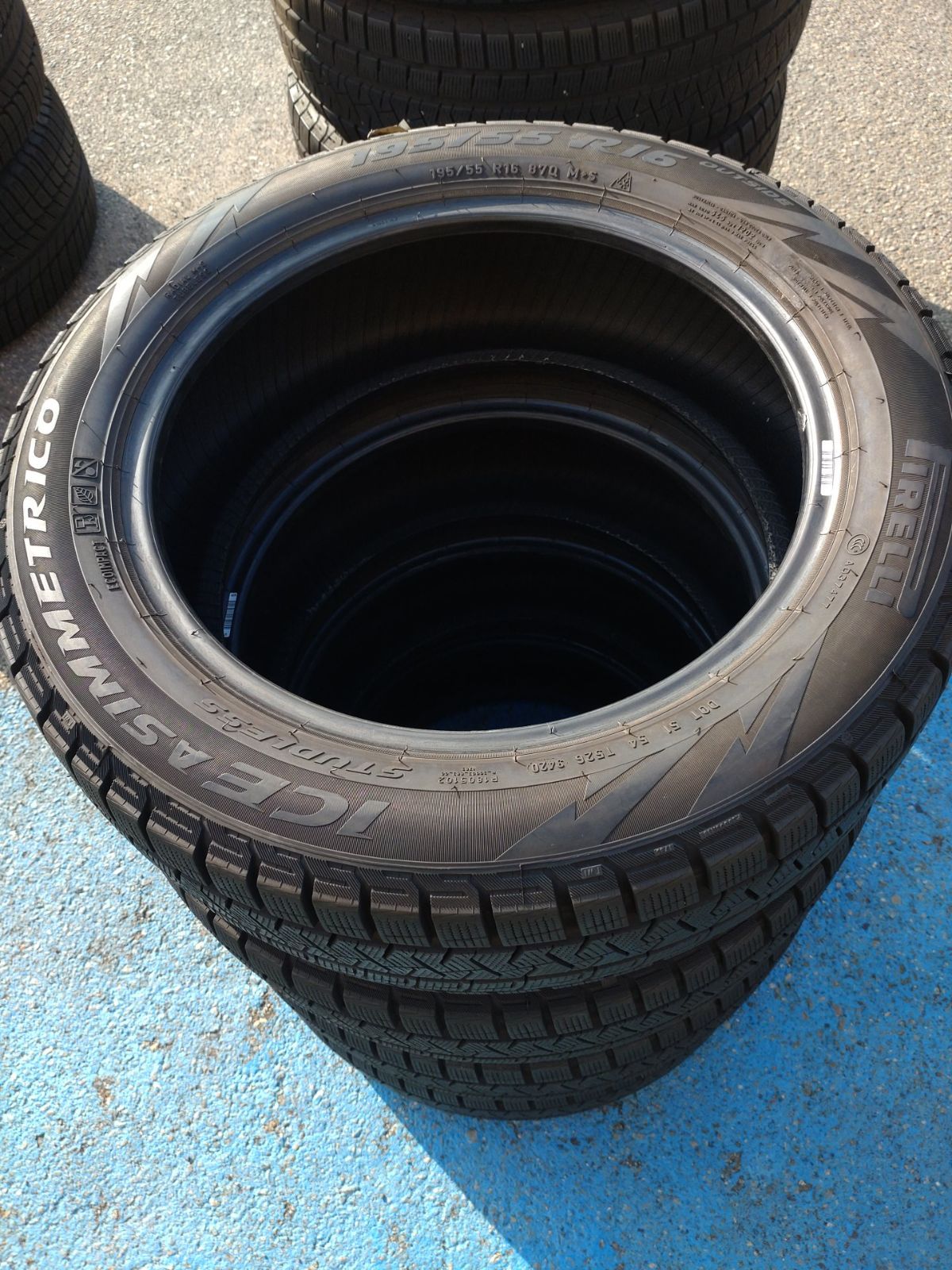 ピレリ ICE 195 55 R 16 2020年製造 スタッドレス アリオン フィールダー キューブ等 4本セット