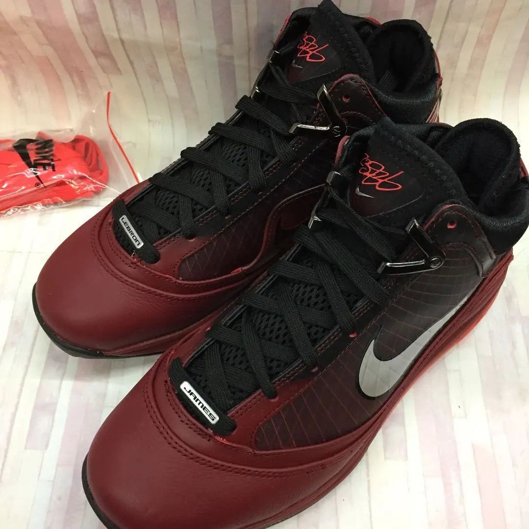 ○NIKE LEBRON 7 QS - メルカリ