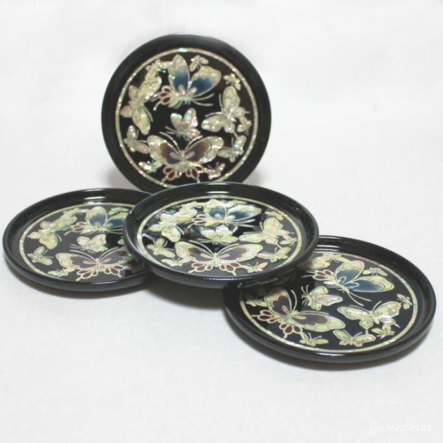 韓国螺鈿茶托 蝶の舞い セット coaster 5 s ギフト お土産 長寿祝 引出物 結婚式 お祝い 来客用 食器 キラキラ コースター おしゃれ 螺鈿細工 韓国雑貨 韓国 インテリア キッチン ティータイム コップ置き 敬老の日 プレゼント 母の