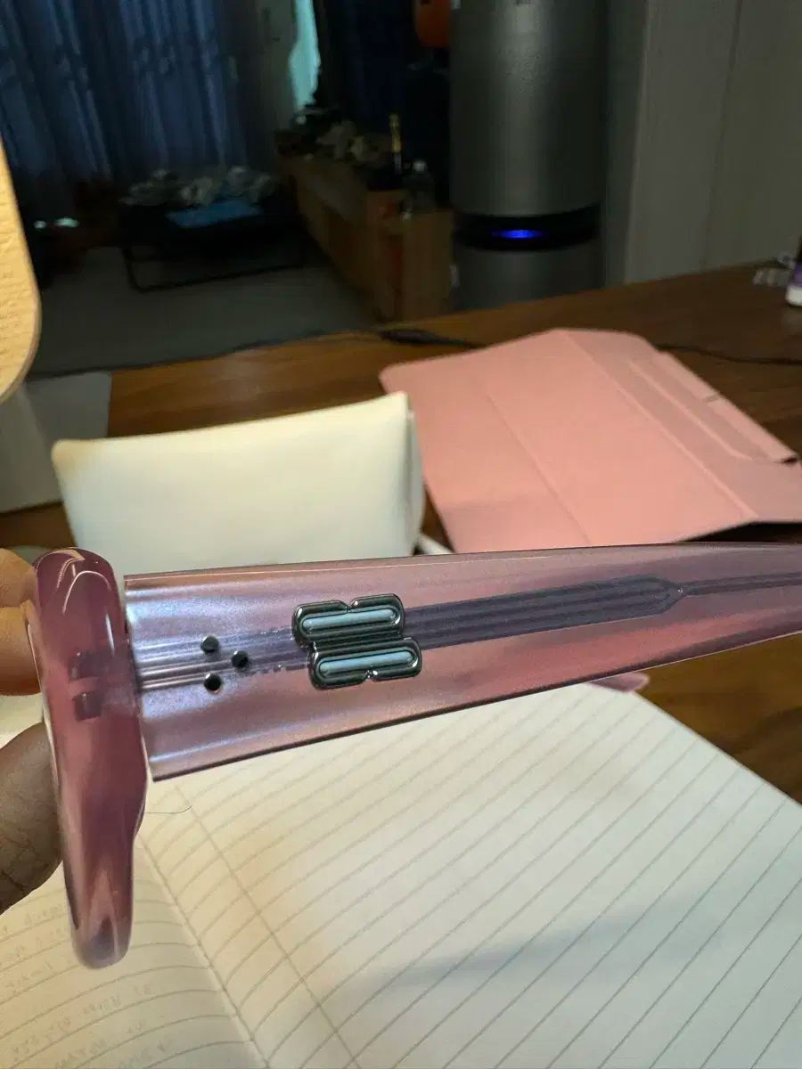 アンバー ピンク