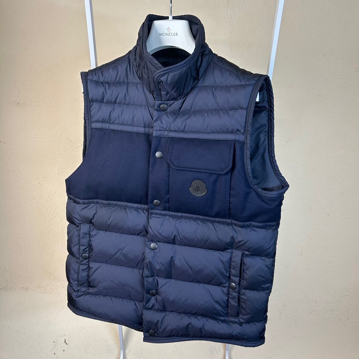 美品】MONCLER モンクレール ダウンベストLEONARD ジレ ネイビー1