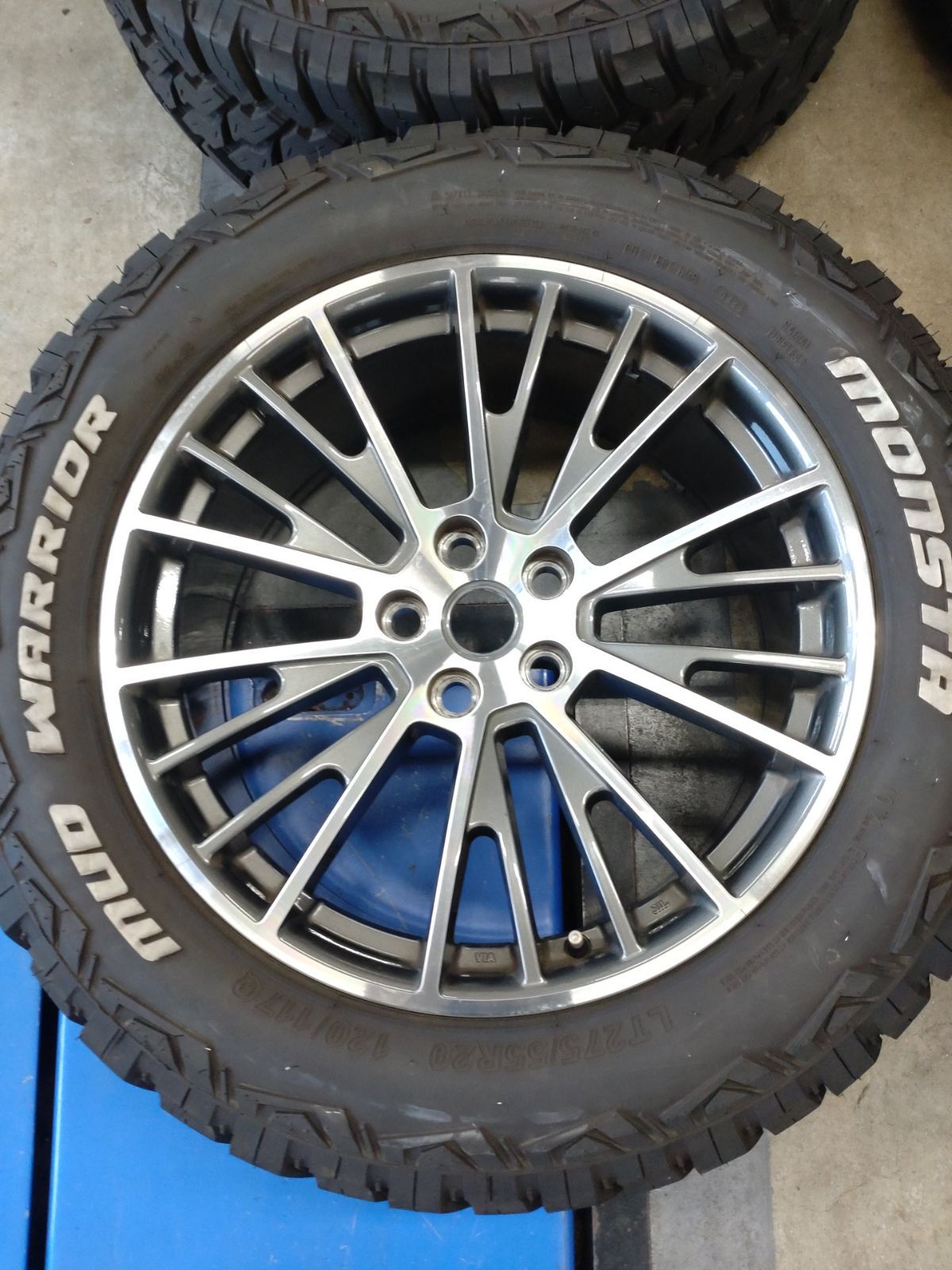 ランドローバー 設計 20インチ 9 J 48 PCD 120 5 H ＆MONSTA 275 55 R 20 サマータイヤ 4本セット