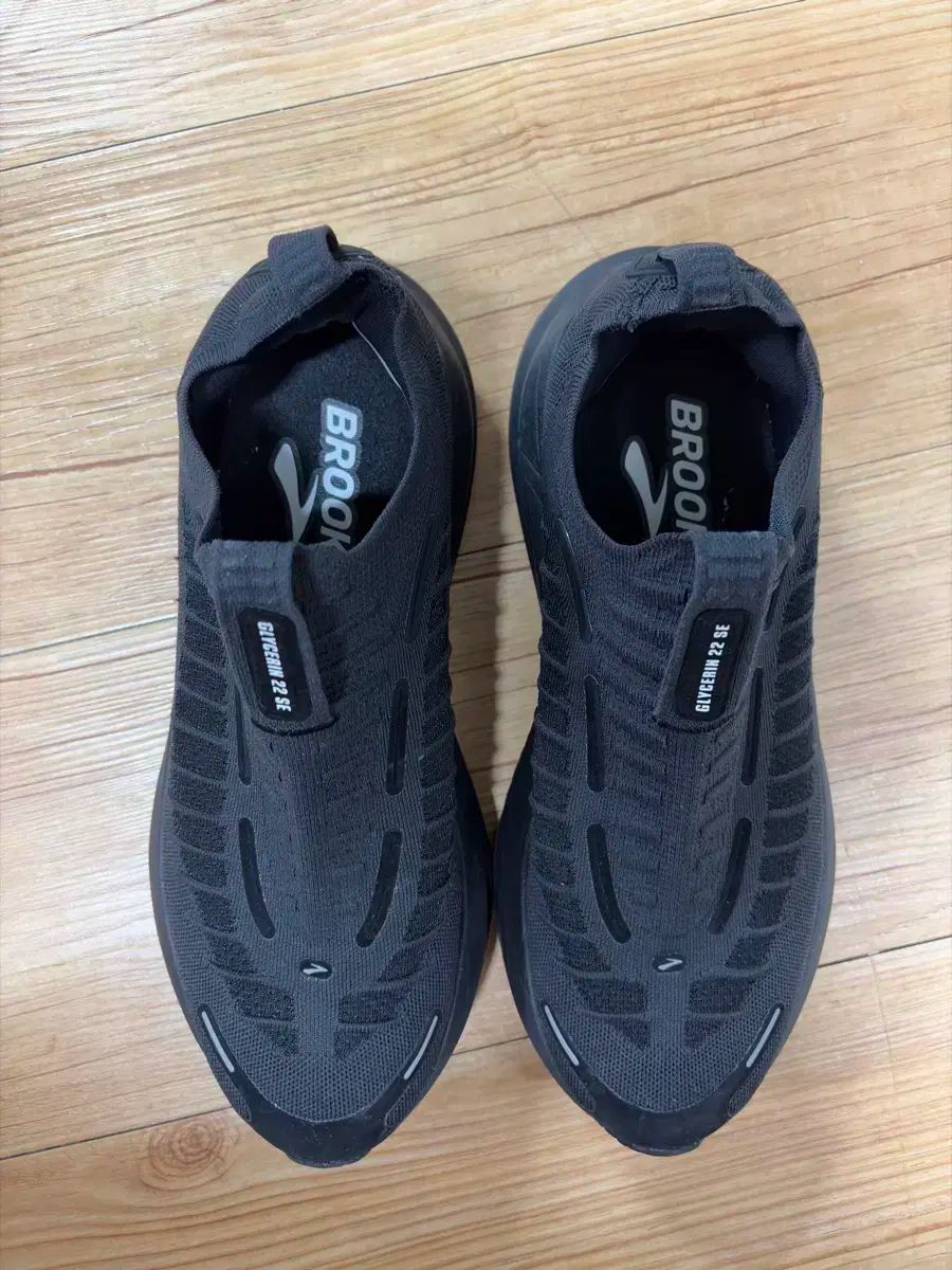 ブルックス メンズ グリセリン 22 Special Edition ブラック MEDIU