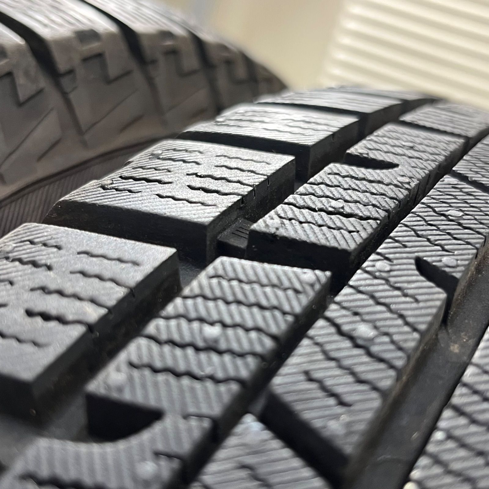 スタッドレスタイヤ