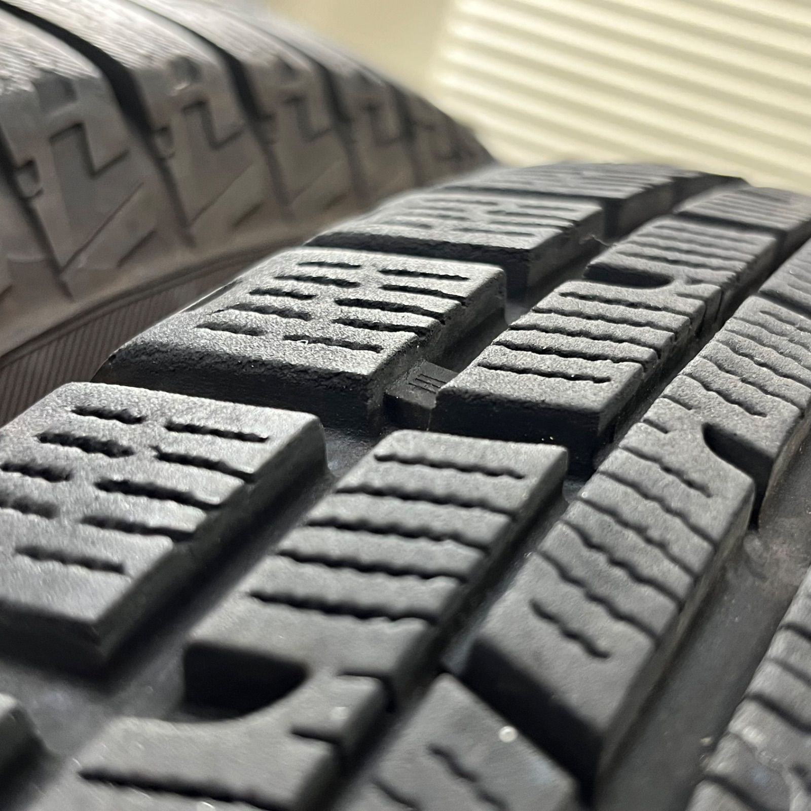 スタッドレスタイヤ