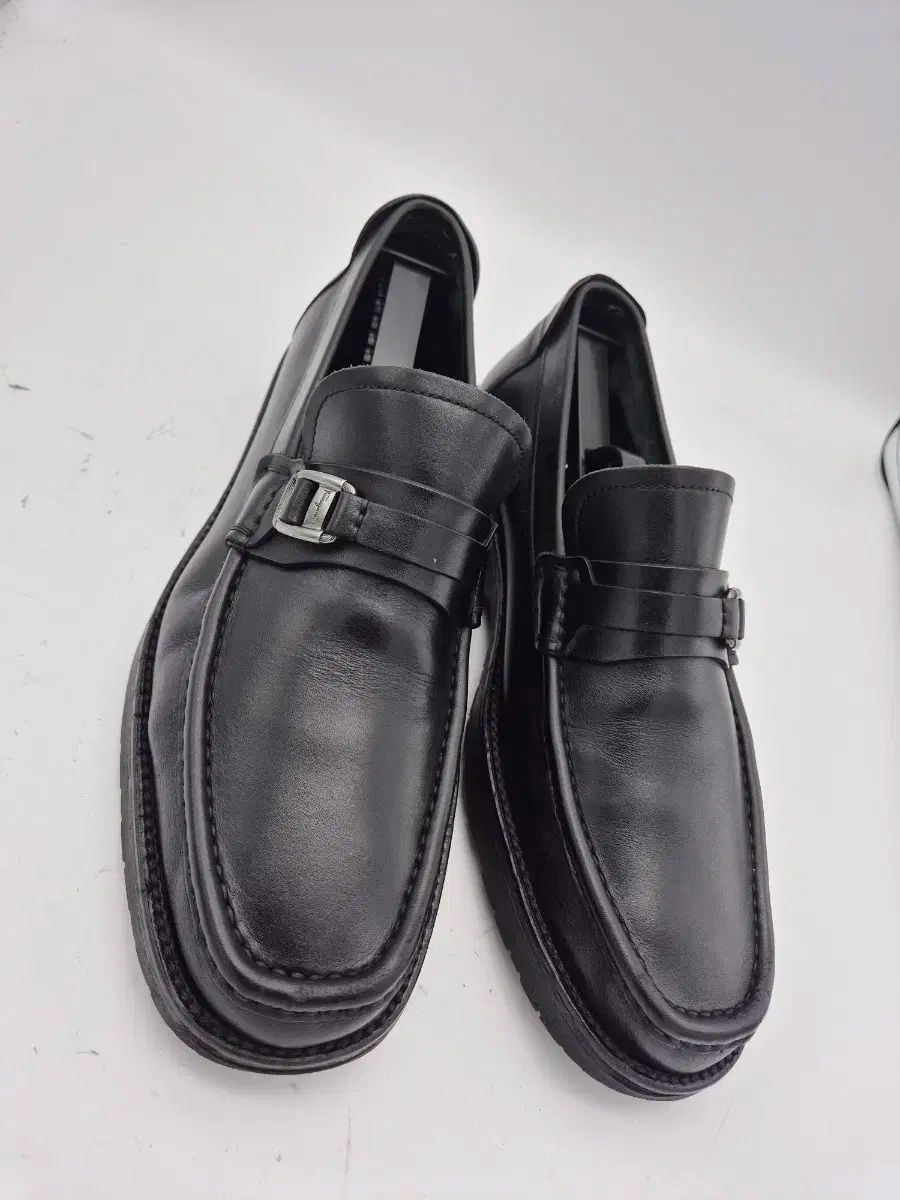 フェラガモ ブラック メンズ ローファー シューズ 270サイズ