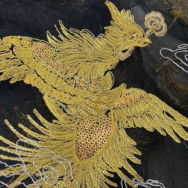 龍と鳳凰の総刺繍 黒 ゴージャス キラキラ 人気 生地 幅154ｃｍ 46ｃｍ単位売り kiji-kin-33-s 韓国生地 金箔 韓国 生地 チョガッポ キルティング 生地屋 人気