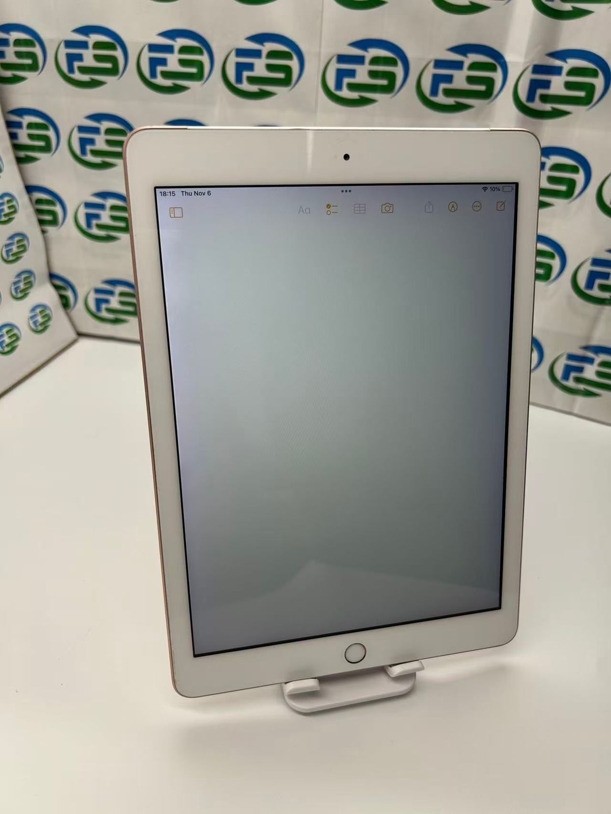 iPad 第6世代 Cellular 32GB ゴールド MRM02J/A A1954 SIMフリー 訳