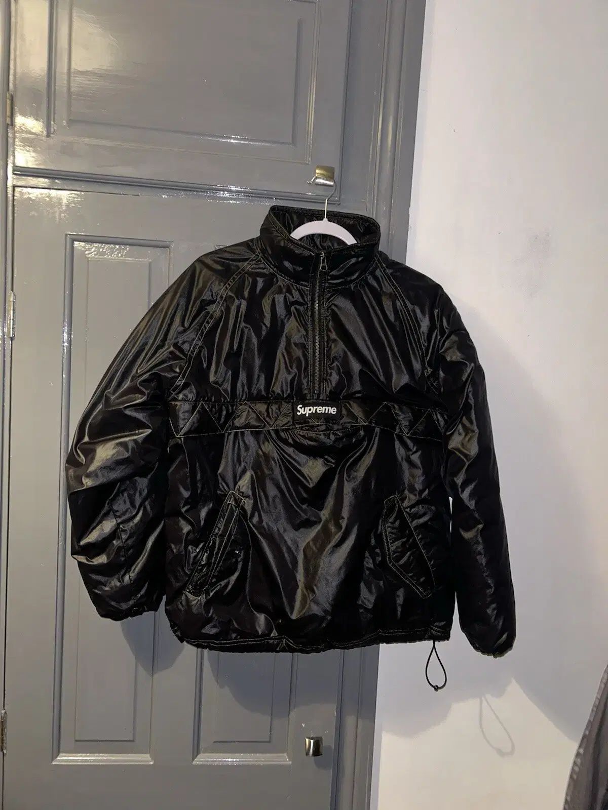 シュプリーム コントラスト スティッチ プルオーバー ブラック