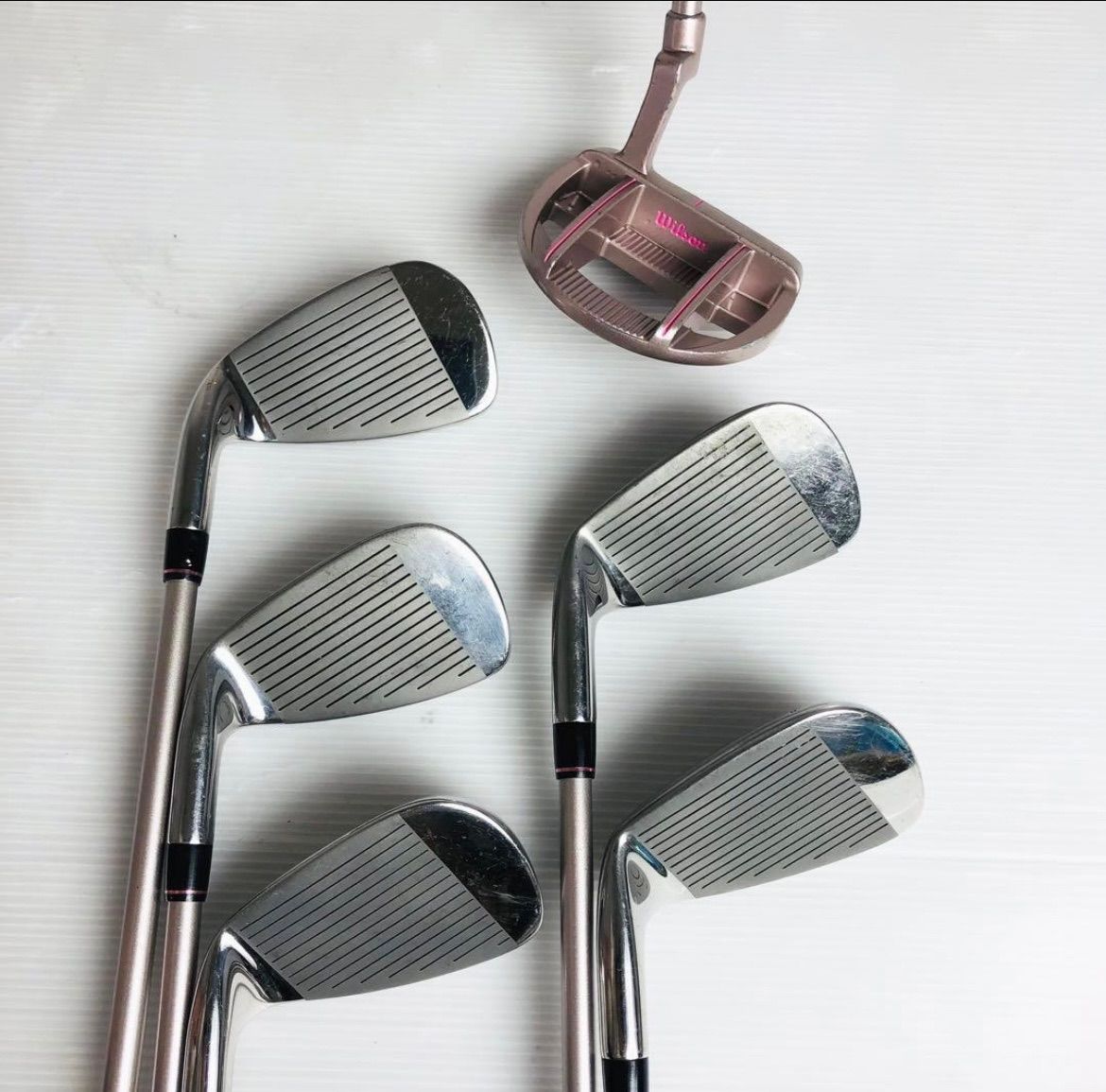 レディス右利き初心者用　ウイルソン　Wilson　ゴルフクラブセット　W2653 レディース Wilson ウィルソン ゴルフ クラブ セット 初心者 入門