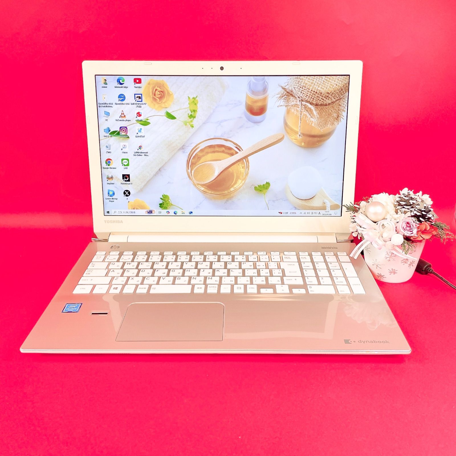 美品✨️動作良好SSD❣️おしゃれゴールド薄型ノートパソコン✨️カメラ付き・ブルーレイ 動作良好❣️おしゃれゴールド薄型ノートパソコン✨️SSDカメラ付き